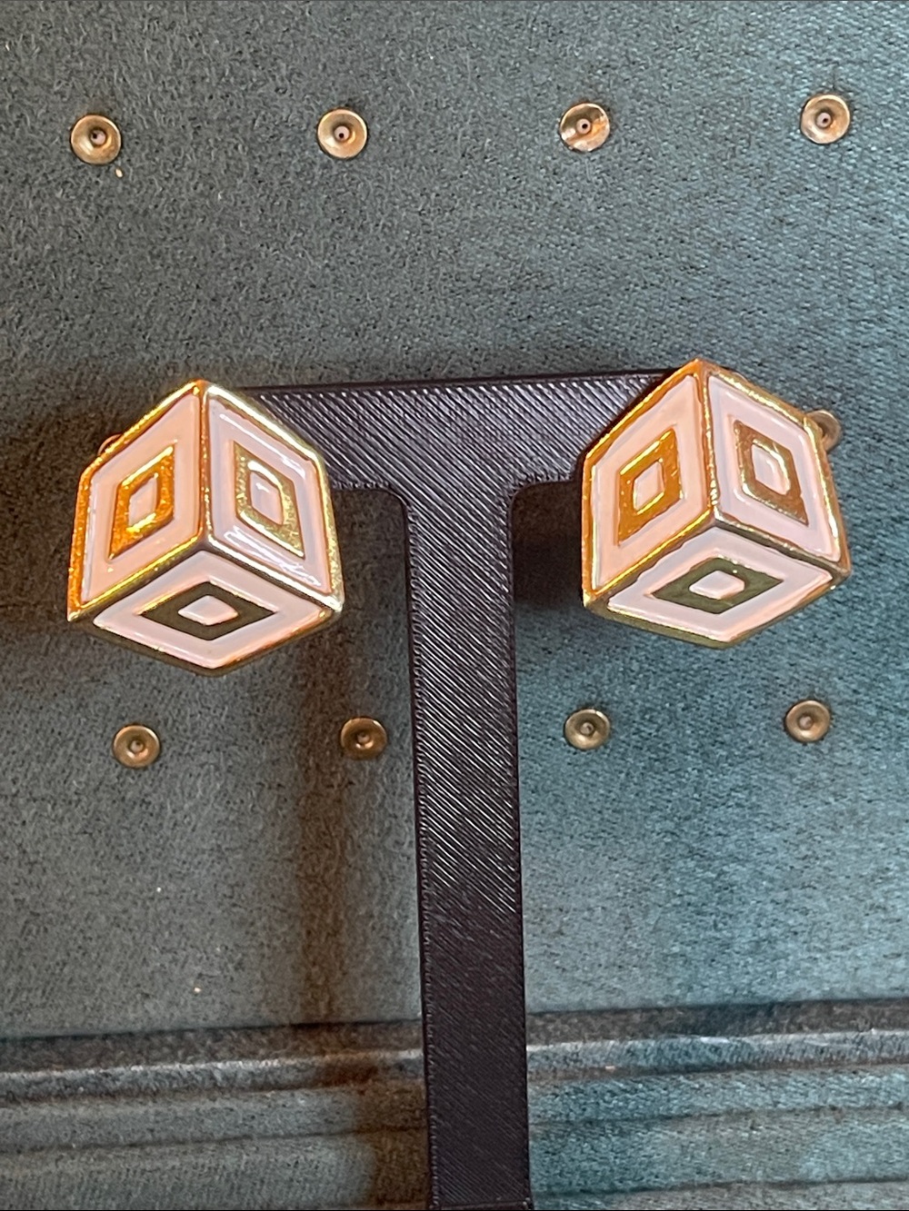 Vintage Lanvin Paris 3D White Enamel Gold-Plated Square Dice Clip On Earrings - Picture 6 of 9